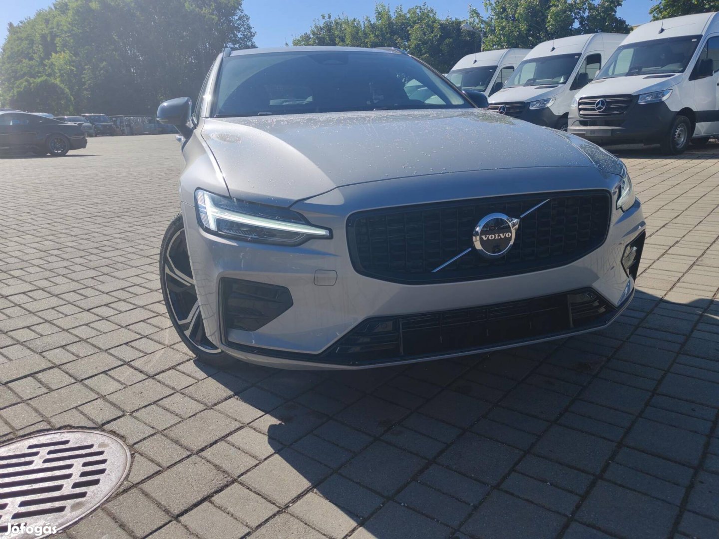 Volvo V60 2.0 [B4] Mhev Plus Dark DCT Egyedi ME...
